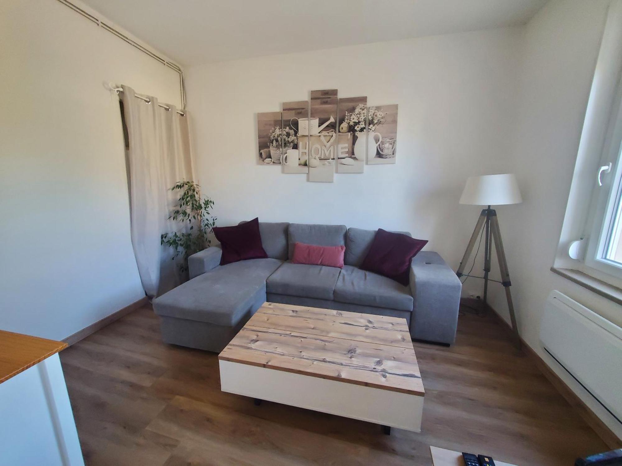 Appartement Lumineux En Centre-Ville Neuves-Maisons 外观 照片